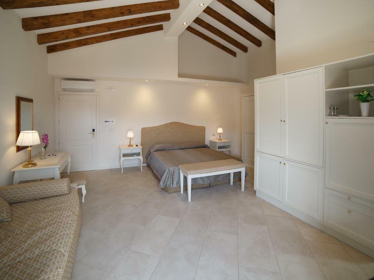 Marina Di Savoca Lejlighed Santa Teresa Di Riva Eksteriør billede